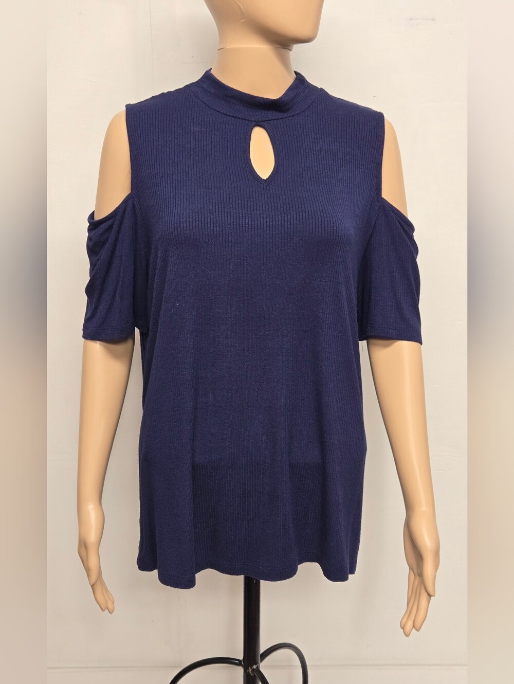 Ambiance 2XL Navy Blue Ribbed Top Mock Neck Cold Shoulder Stretch Knit